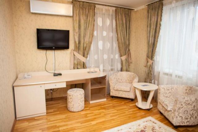 Imperiya Hotel คเมลไนป์สกาเย ภายนอก รูปภาพ